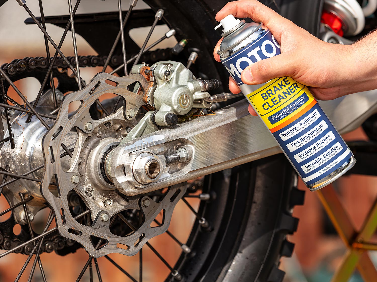 How to Use Brake Cleaner on a Motorcycle